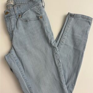 Universal Thread Light Wash Mid Rise Skinny Jeans Size 10/30R